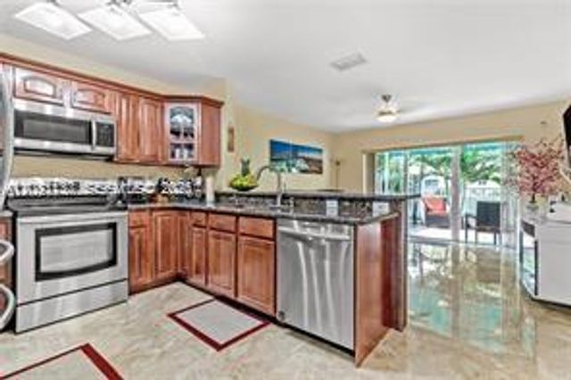 16453 SW 97th Street 0, Miami, FL 33196