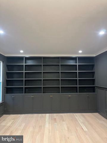 4222 LAMARRE DR, Fairfax, VA 22030