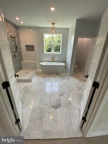 4222 LAMARRE DR, Fairfax, VA 22030