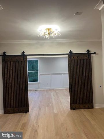 4222 LAMARRE DR, Fairfax, VA 22030