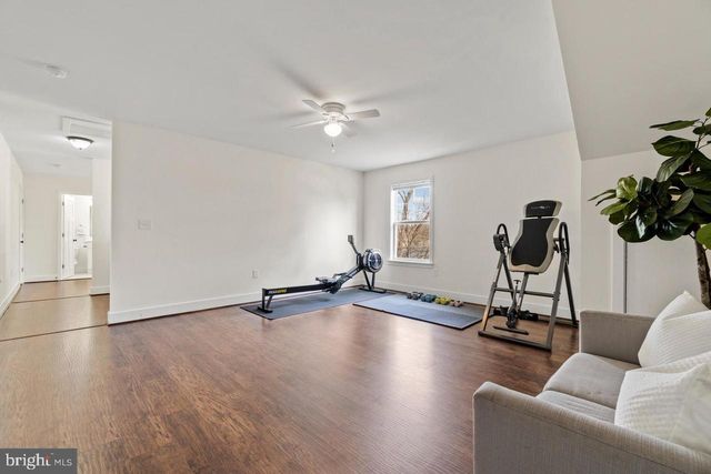 4222 LAMARRE DR, Fairfax, VA 22030