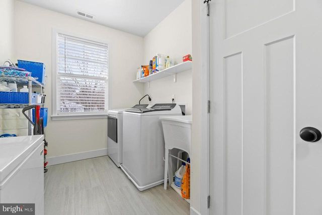 4222 LAMARRE DR, Fairfax, VA 22030