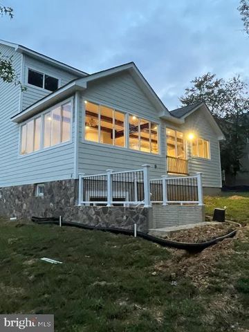 4222 LAMARRE DR, Fairfax, VA 22030