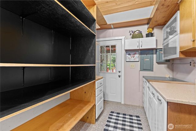 1005 62nd Avenue NE, Tacoma, WA 98422