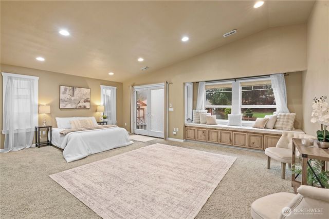 1005 62nd Avenue NE, Tacoma, WA 98422