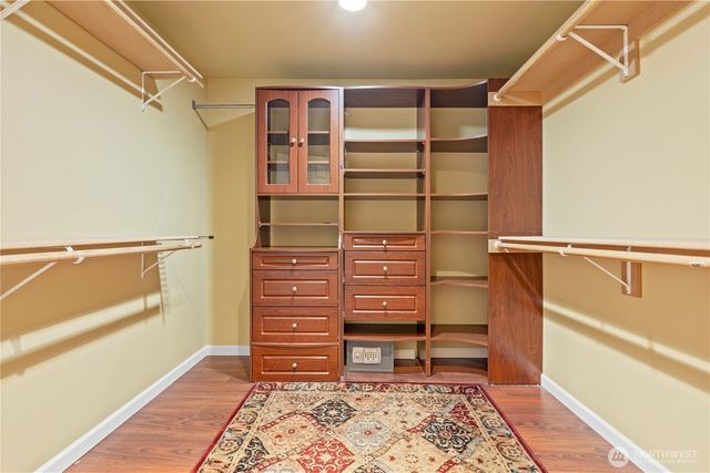 1005 62nd Avenue NE, Tacoma, WA 98422