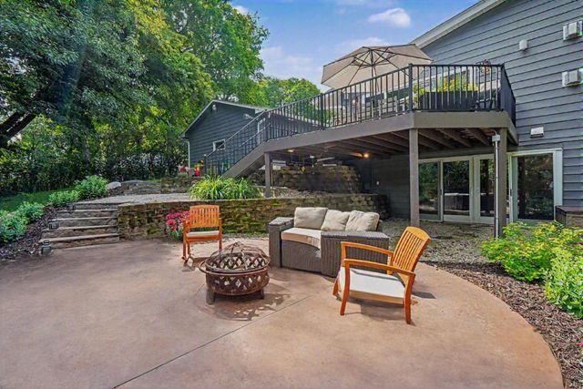 4610 S Lake Sarah Drive, Independence, MN 55359
