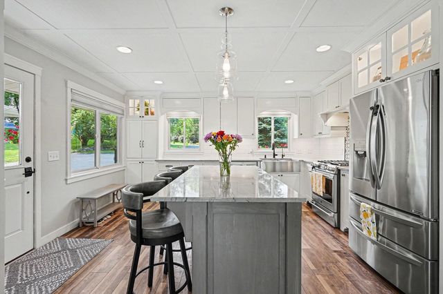 4610 S Lake Sarah Drive, Independence, MN 55359