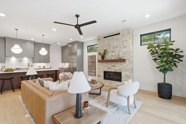 2707 White Horse TRL, Austin, TX 78757