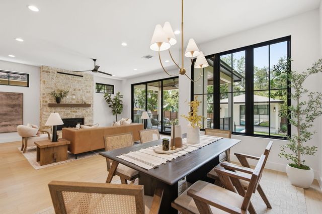 2707 White Horse TRL, Austin, TX 78757