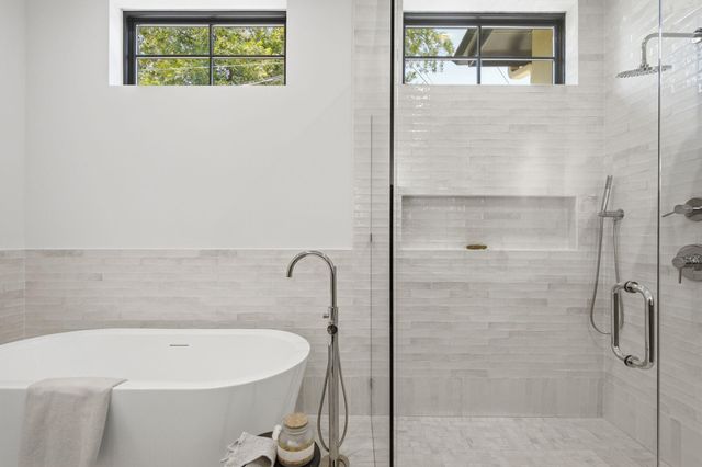 2707 White Horse TRL, Austin, TX 78757