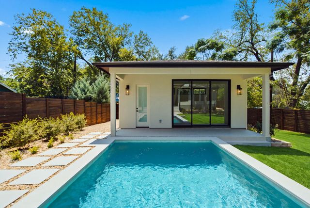 2707 White Horse TRL, Austin, TX 78757
