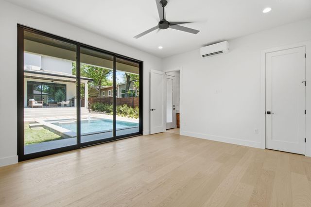 2707 White Horse TRL, Austin, TX 78757