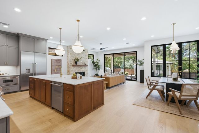 2707 White Horse TRL, Austin, TX 78757