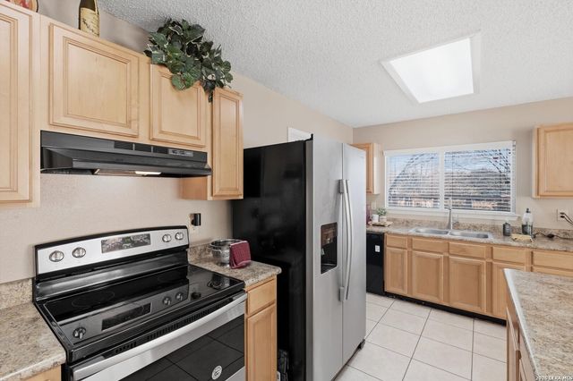 4930 Corian Well, San Antonio, TX 78247