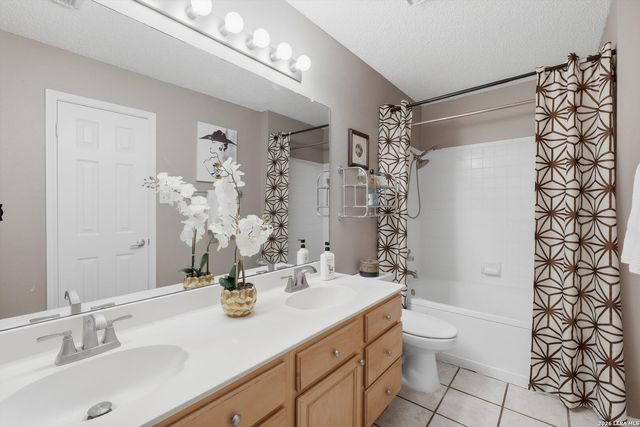 4930 Corian Well, San Antonio, TX 78247