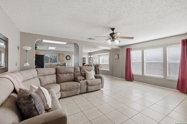 4930 Corian Well, San Antonio, TX 78247