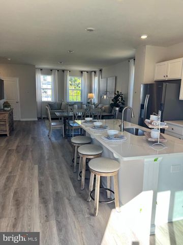 215 MACOUN WAY, Glassboro, NJ 08028