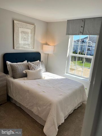215 MACOUN WAY, Glassboro, NJ 08028