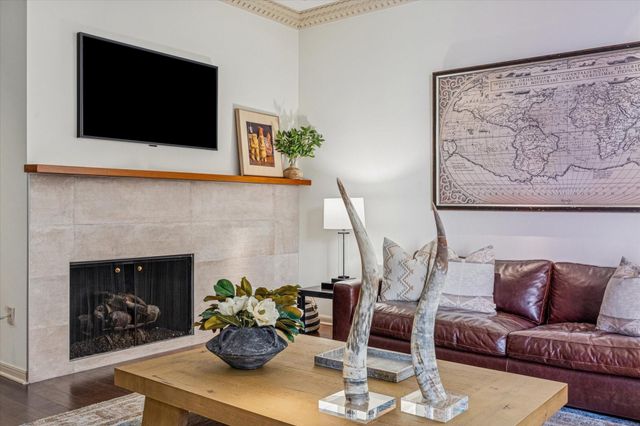 2102 Canongate Drive, Houston, TX 77056