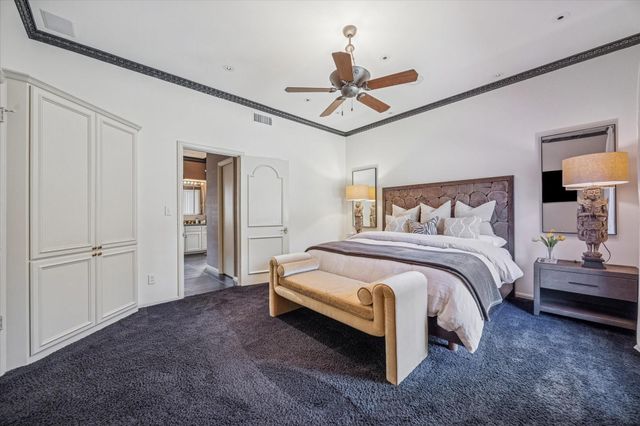 2102 Canongate Drive, Houston, TX 77056