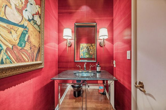 2102 Canongate Drive, Houston, TX 77056