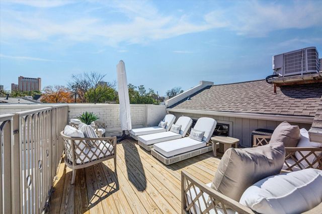 2102 Canongate Drive, Houston, TX 77056