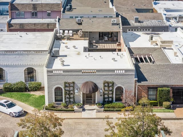 2102 Canongate Drive, Houston, TX 77056