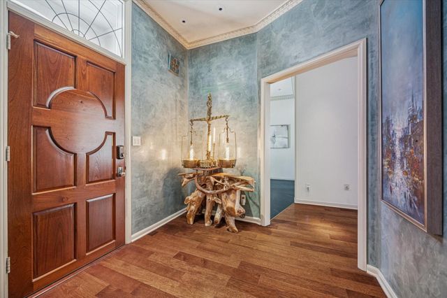 2102 Canongate Drive, Houston, TX 77056