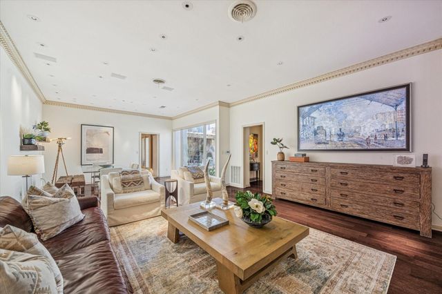 2102 Canongate Drive, Houston, TX 77056