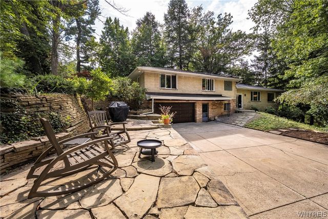 5650 Keems Lane, Hamburg, NY 14075