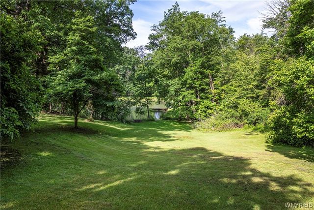 5650 Keems Lane, Hamburg, NY 14075