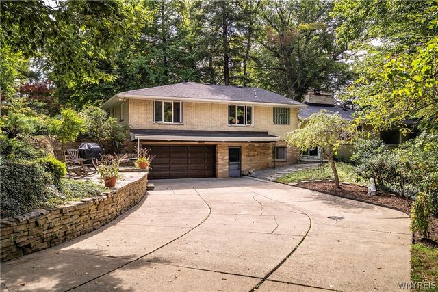 5650 Keems Lane, Hamburg, NY 14075