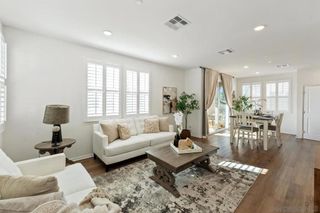 2328 Columba Gln, Escondido, CA 92025