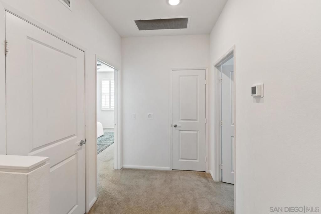 Image 35 of property listing at 2328 Columba Gln, Escondido, CA 92025