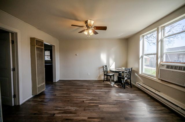 917 7th Street, Monett, MO 65708