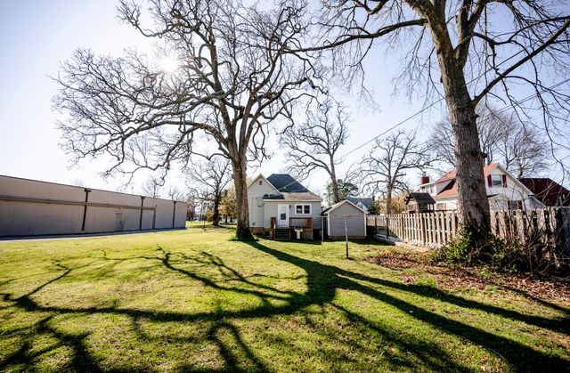 917 7th Street, Monett, MO 65708