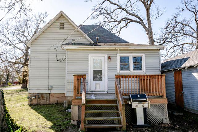 917 7th Street, Monett, MO 65708