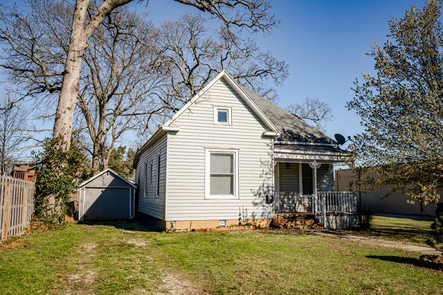 917 7th Street, Monett, MO 65708