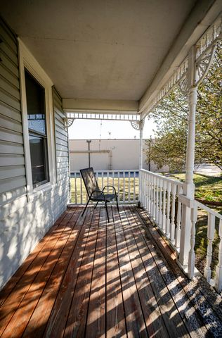 917 7th Street, Monett, MO 65708