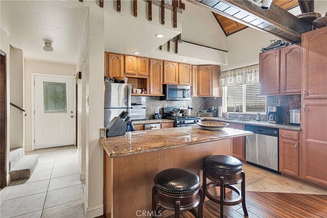 28935 Banff, Lake Arrowhead, CA 92352