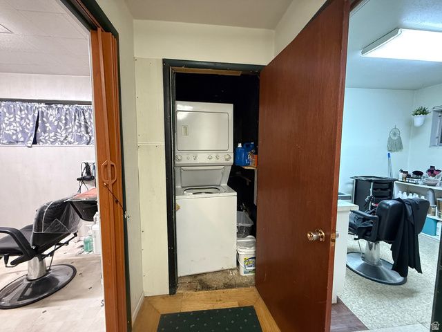 1975 W 5300 S, Roy, UT 84067