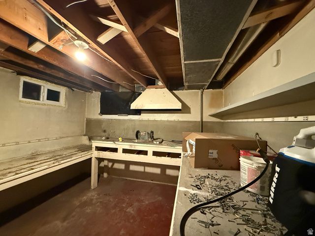 1975 W 5300 S, Roy, UT 84067