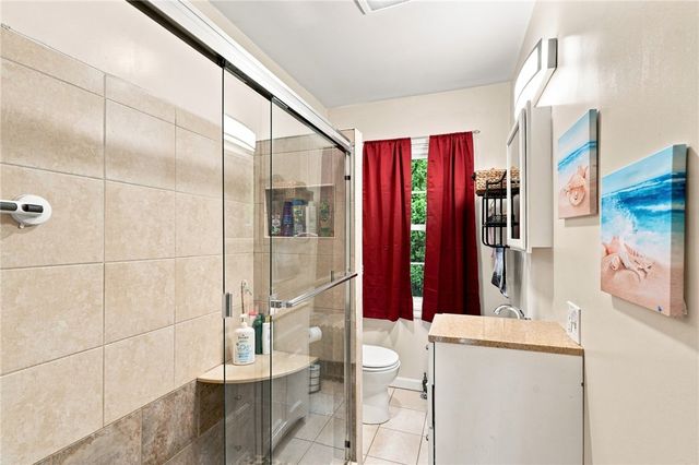 215 Simmonsville Avenue, Johnston, RI 02919