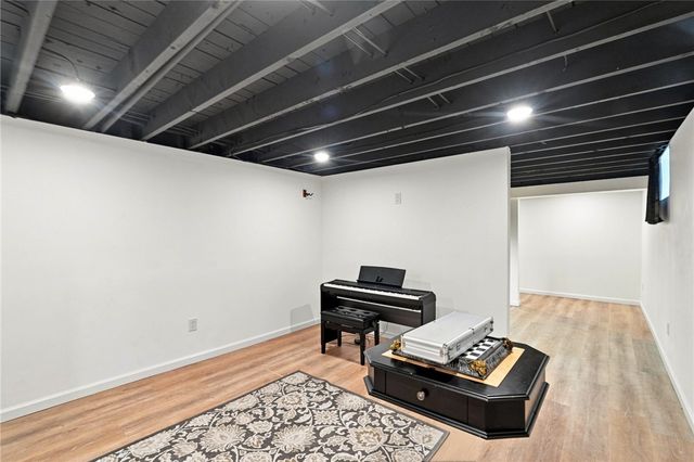 215 Simmonsville Avenue, Johnston, RI 02919