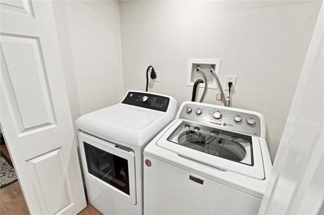215 Simmonsville Avenue, Johnston, RI 02919