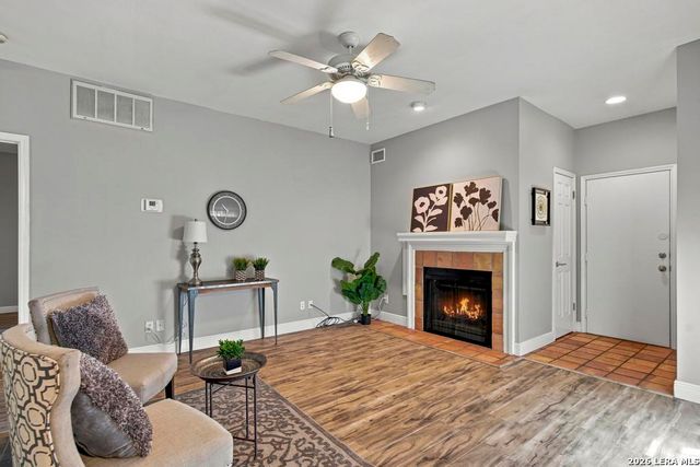 11839 Parliament St Apt 2111, San Antonio, TX 78216