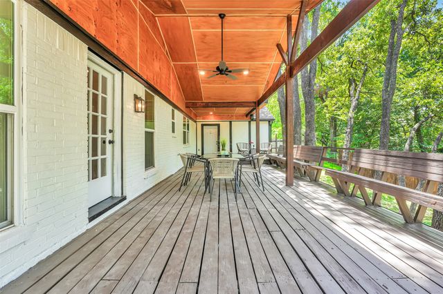 1820 Burr Oak Street, Arlington, TX 76012
