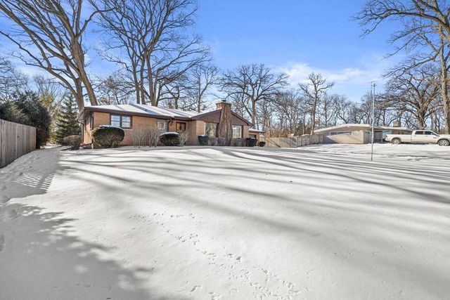 3925 83rd PLACE, Kenosha, WI 53142