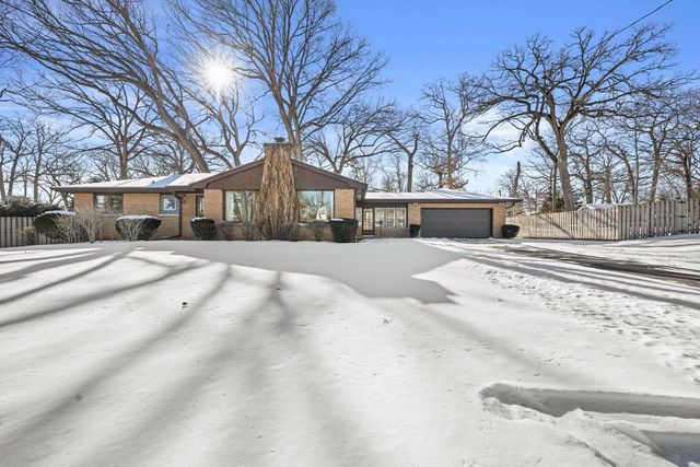 3925 83rd PLACE, Kenosha, WI 53142